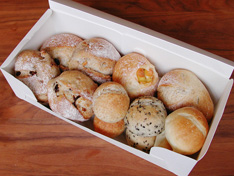 食事パン詰め合わせ 大箱 1,170円